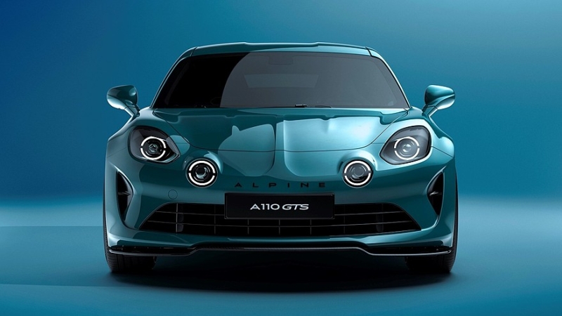 Бензиновый Alpine A110 вступает в последний год производства в новых версиях R 70 и GTS