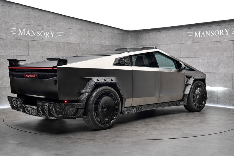 Страшный и ещё страшнее: ателье Mansory наконец-то добралось до Tesla Cybertruck